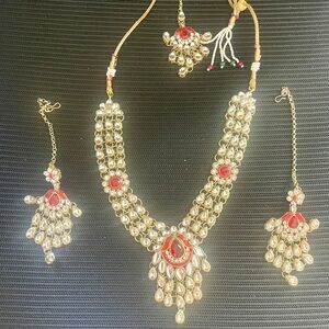 Kundan Jewelry Set NWOT